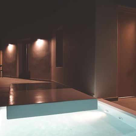 Black Diamond Suites (Adults Only) Akrotírion 외부 사진