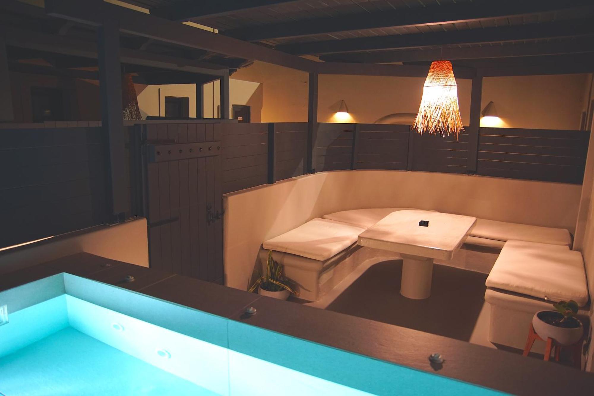 Black Diamond Suites (Adults Only) Akrotírion 외부 사진